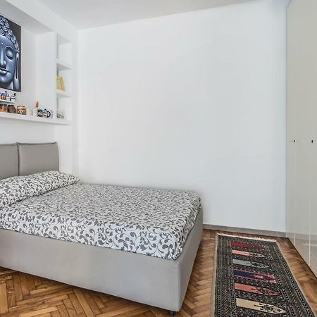 Luxury Central Apartment Турин Екстер'єр фото