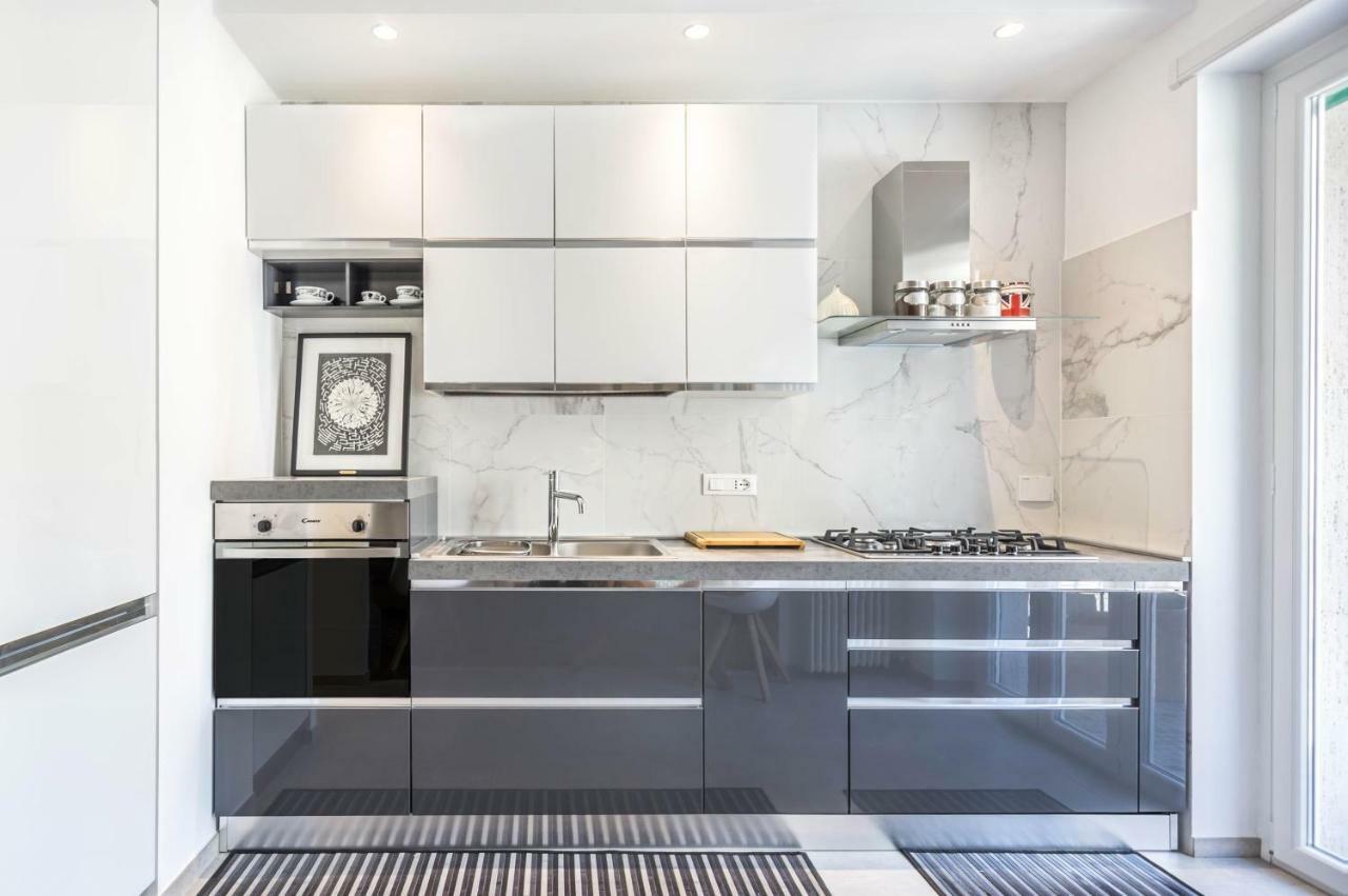 Luxury Central Apartment Турин Екстер'єр фото